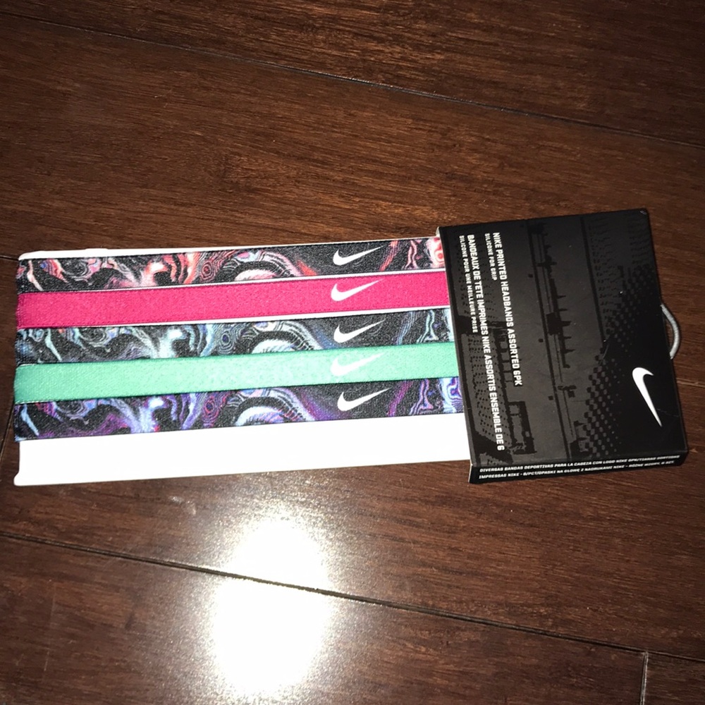 Nike Printed Headbands Assorted 5PK —silicone grip